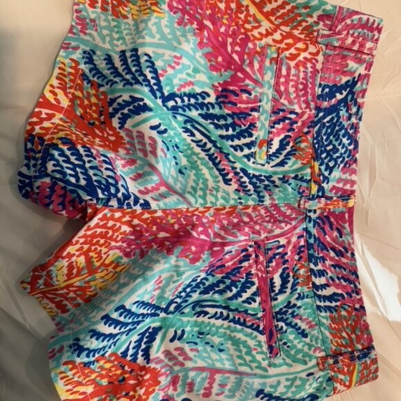 Lilly Pulitzer  "The Callahan Short" New Without Tags - Picture 1 of 3